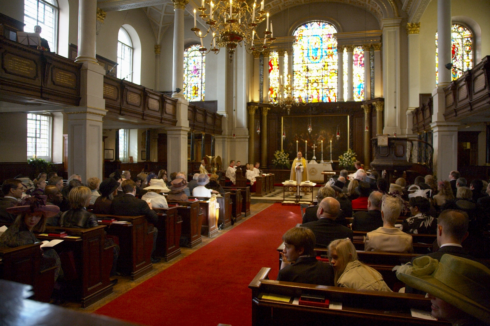 Church wedding image at St George's Hanover Square